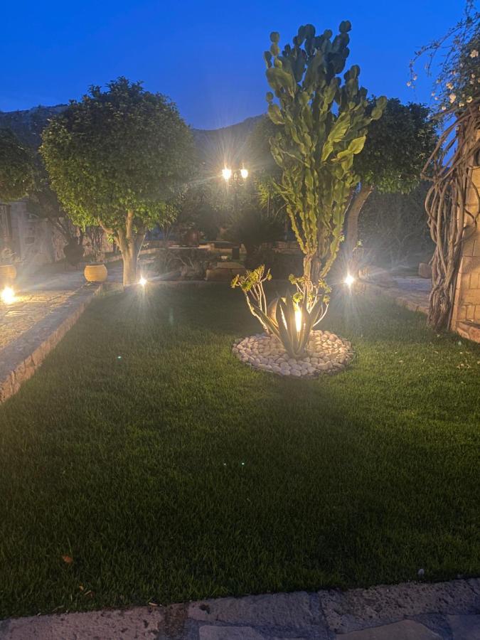 Pistachio Guesthouse, Παραδοσιακός Ξενώνας Vathí Buitenkant foto